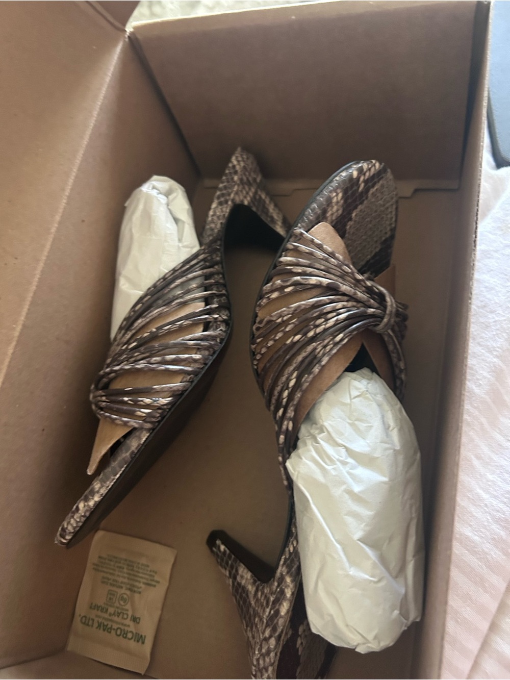 Reformation Brand New Woodlyn sandals in tan Snake 6.5